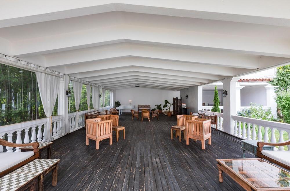 Vita Rama Holistic Hotel And Retreats - Vegan Full Board Obzor Bagian luar foto