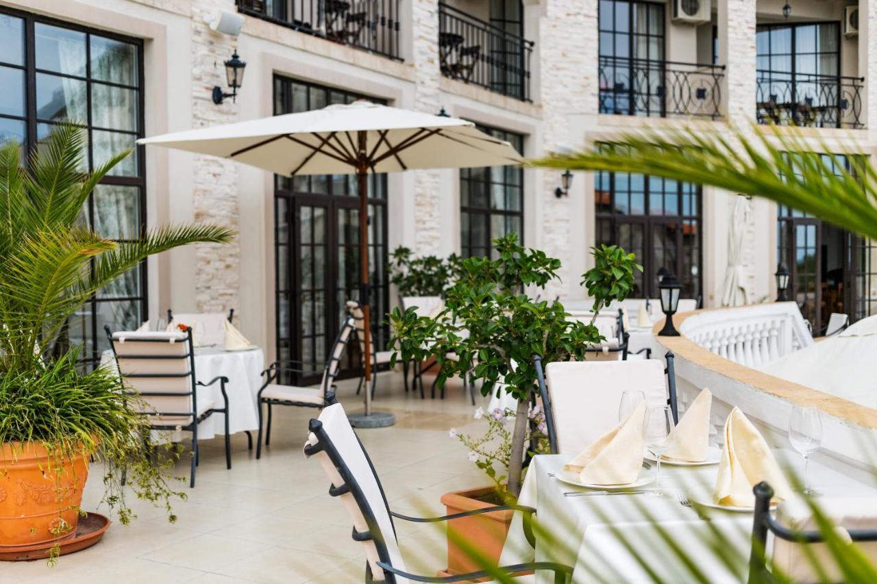 Vita Rama Holistic Hotel And Retreats - Vegan Full Board Obzor Bagian luar foto