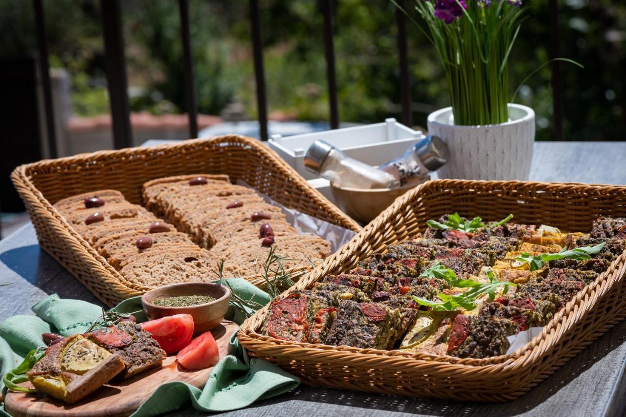 Vita Rama Holistic Hotel And Retreats - Vegan Full Board Obzor Bagian luar foto