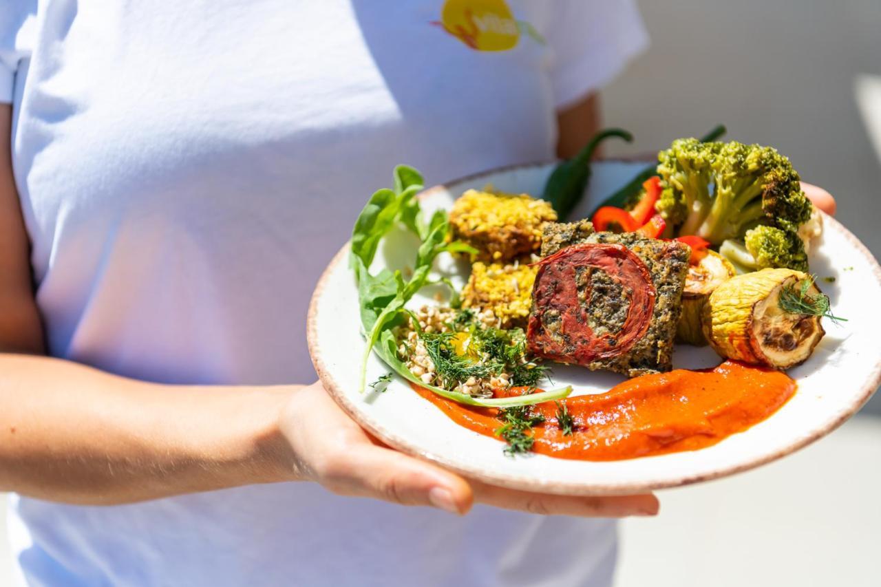 Vita Rama Holistic Hotel And Retreats - Vegan Full Board Obzor Bagian luar foto