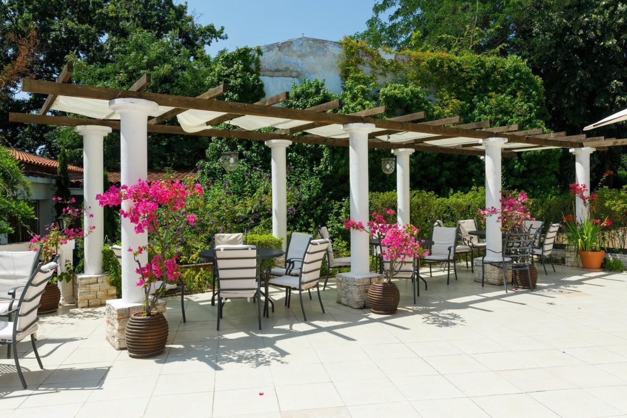 Vita Rama Holistic Hotel And Retreats - Vegan Full Board Obzor Bagian luar foto